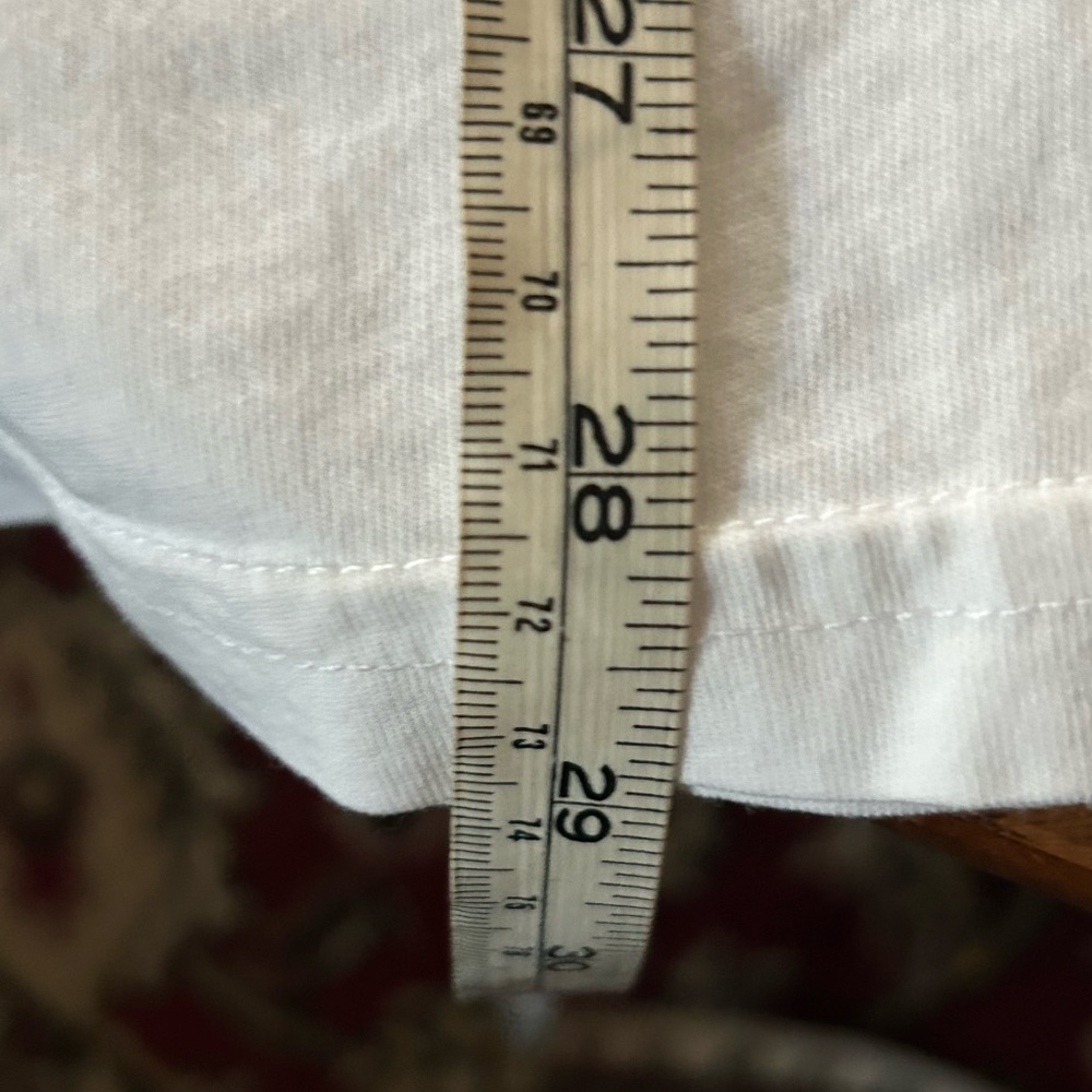 LION T-SHIRT - Picture 11 of 16